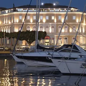 מלון Grand Ortigia, סירקוזה