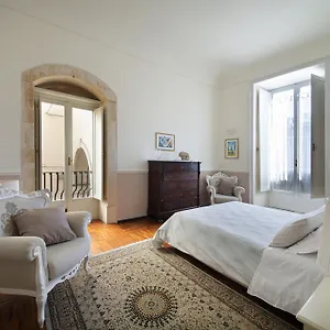 Bed & Breakfast Five